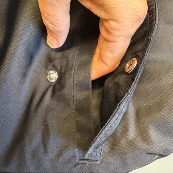 Aritzia Talula Black cropped Chic women’s Whitby Bomber Flight Jacket size XXS - Picture 5 of 10